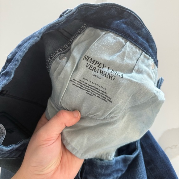 3/$20 ⚡️ Simply Vera Vera Wang Stretch High-Waisted Dark Wash Skinny Jeans - Picture 3 of 15
